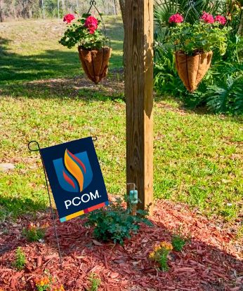 PCOM 12X18 garden flag
